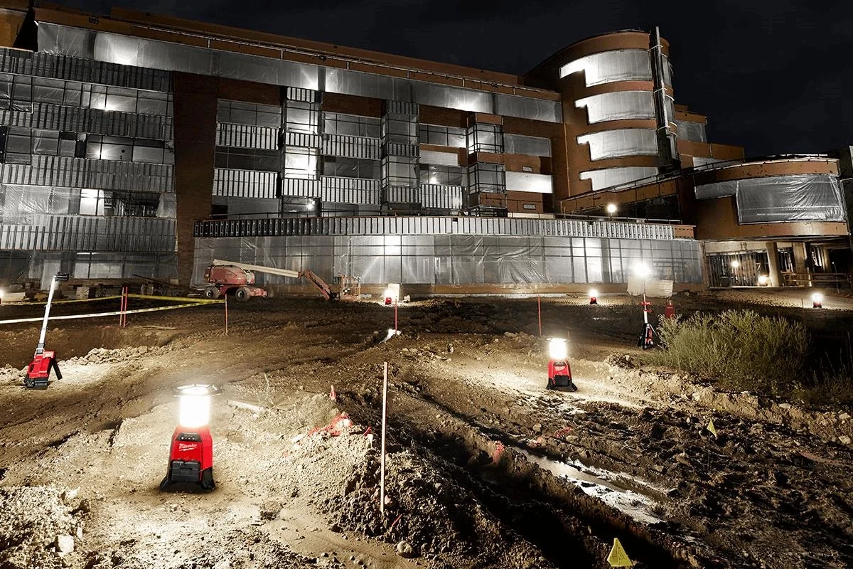 milwaukee tools lighting
